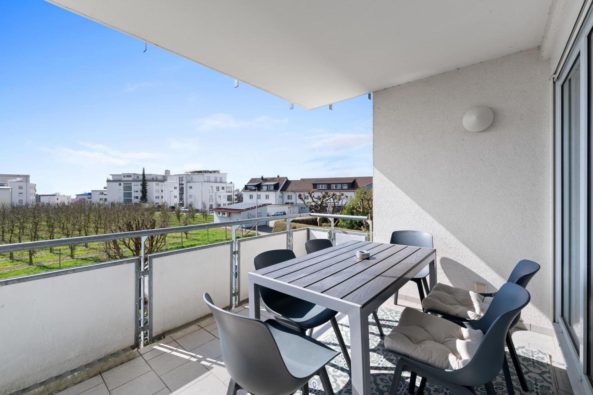 Anytime - Ferienwohnung Rita In Friedrichshafen Bagian luar foto